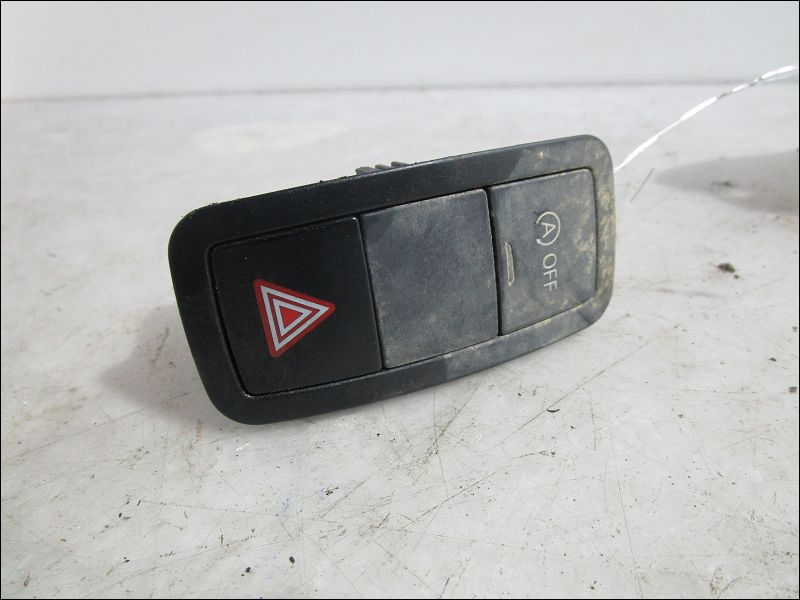 AUDI-BOUTON DE WARNING