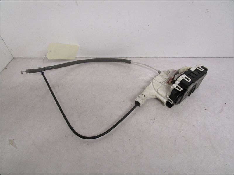 MERCEDES-SERRURE PORTE AVG