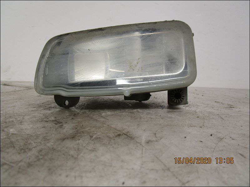 FORD-PHARE ANTIBROUILLARD AVG