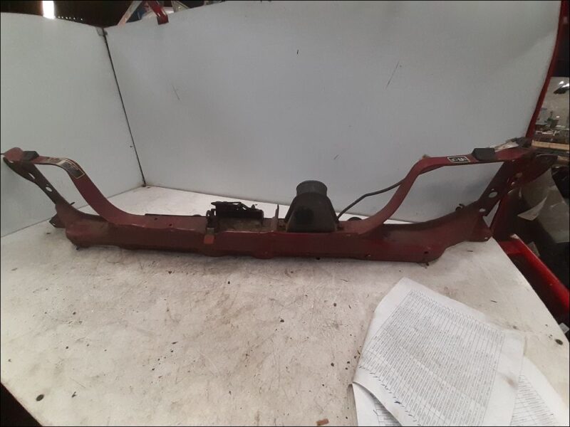 CITROEN-TRAVERSE SUP ARMATURE AV