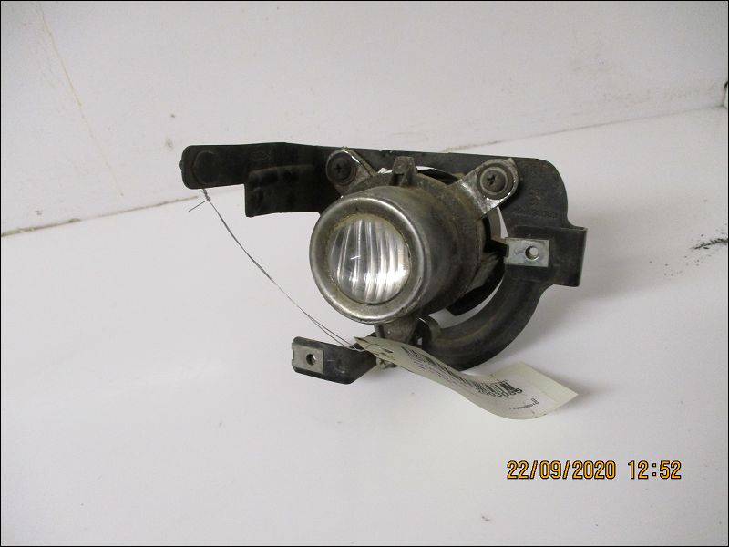ALFA ROMEO-PHARE ANTIBROUILLARD AVG
