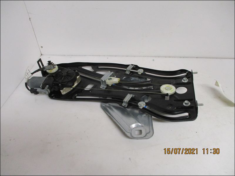 PEUGEOT-MECANISME+MOTEUR LEVE-GLACE ARG