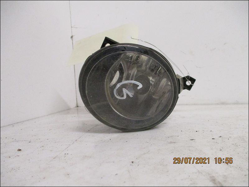 VOLKSWAGEN-PHARE ANTIBROUILLARD AVG