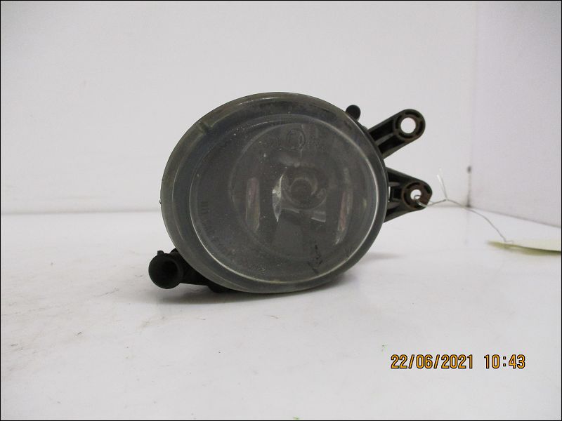 AUDI-PHARE ANTIBROUILLARD AVG