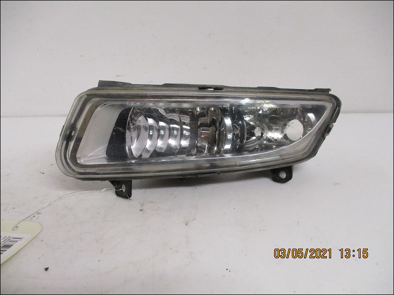 VOLKSWAGEN-PHARE ANTIBROUILLARD AVG