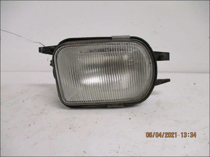 MERCEDES-PHARE ANTIBROUILLARD AVG