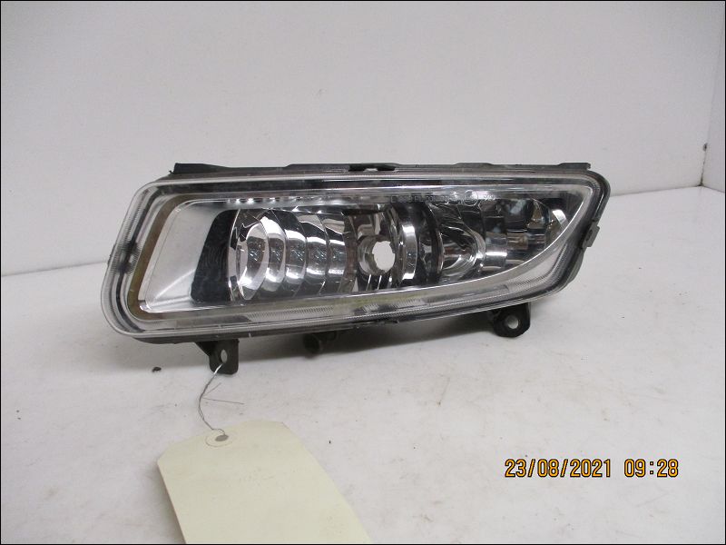 VOLKSWAGEN-PHARE ANTIBROUILLARD AVG