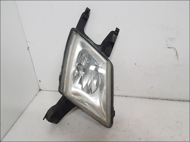 PEUGEOT-PHARE ANTIBROUILLARD AVD