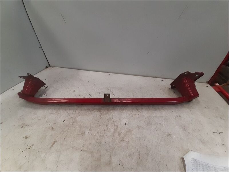 NISSAN-RENFORT PARE-CHOC AV