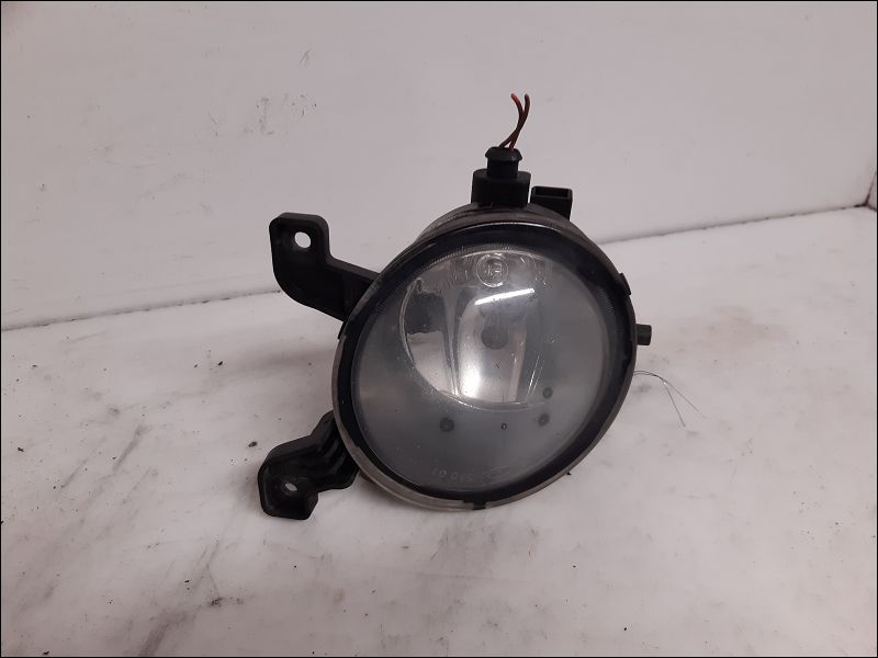 AUDI-PHARE ANTIBROUILLARD AVD