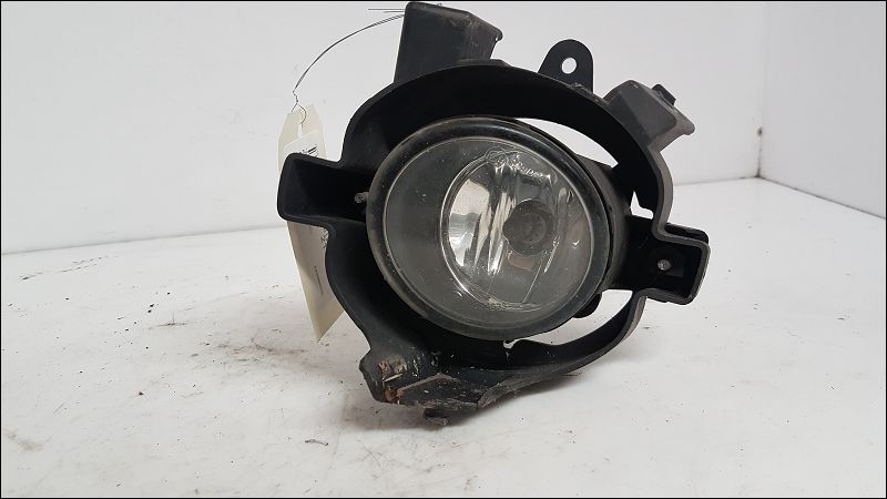 NISSAN-PHARE ANTIBROUILLARD AVG