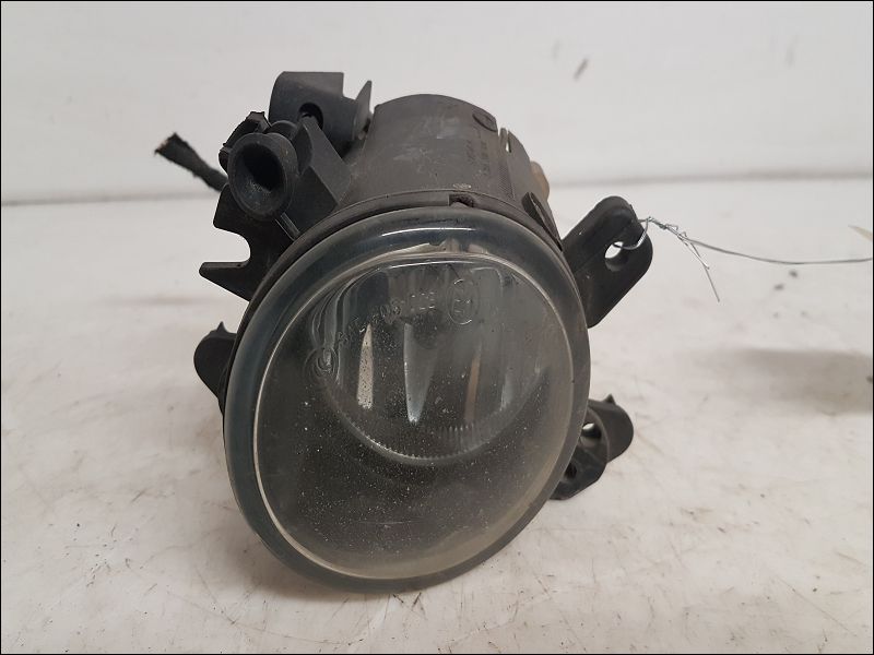 MERCEDES-PHARE ANTIBROUILLARD AVD