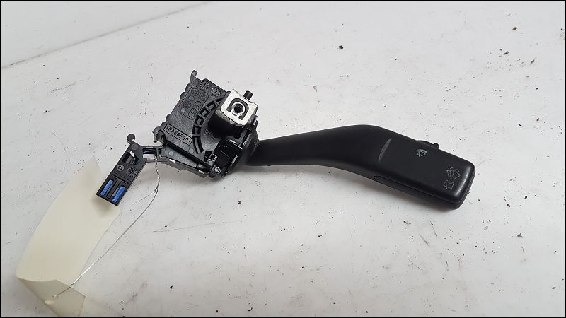 VOLKSWAGEN-COMMANDE ESSUIE GLACE