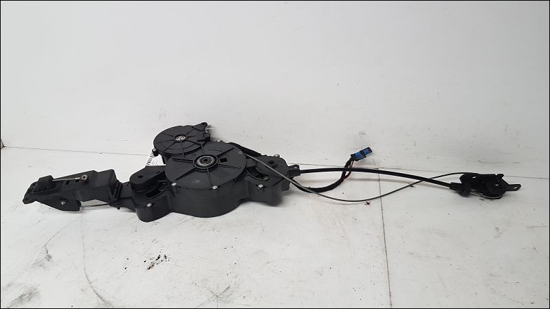 PEUGEOT-MOTEUR ELECT PORTE COULISSANTE DROIT