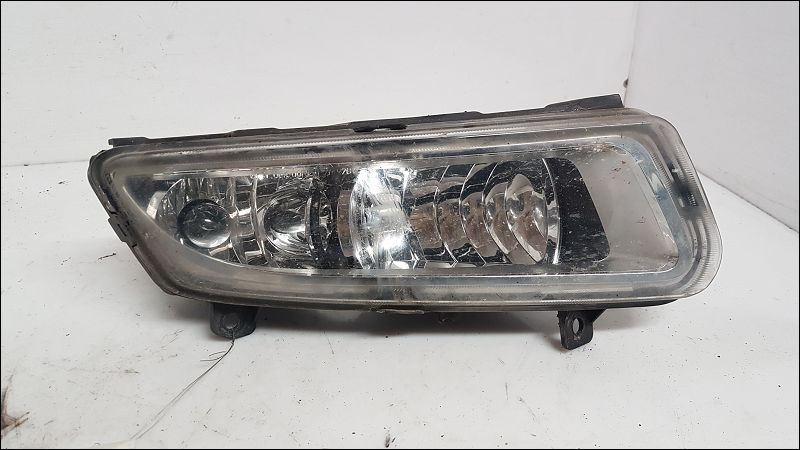 VOLKSWAGEN-PHARE ANTIBROUILLARD AVD