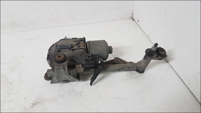 VOLKSWAGEN-MOTEUR ESSUIE-GLACE AV GAUCHE