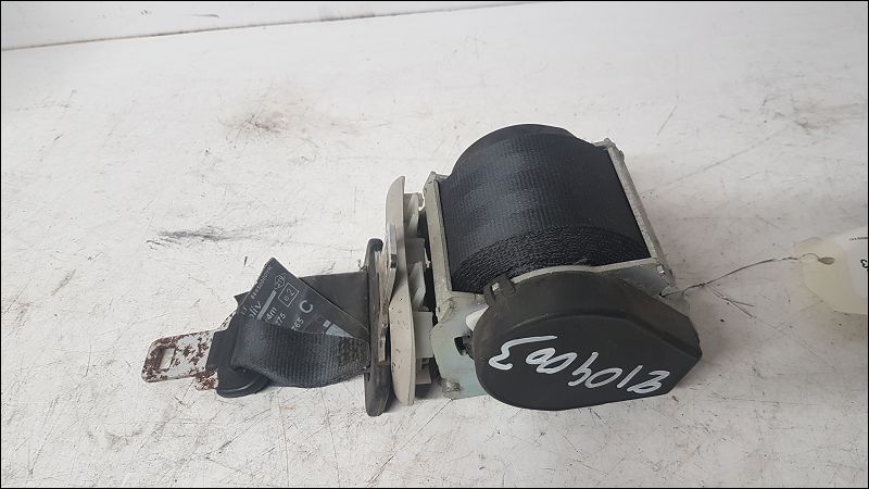 RENAULT-CEINTURE CENTRALE ARRIERE