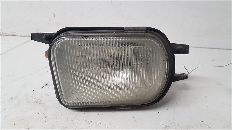 MERCEDES-PHARE ANTIBROUILLARD AVG