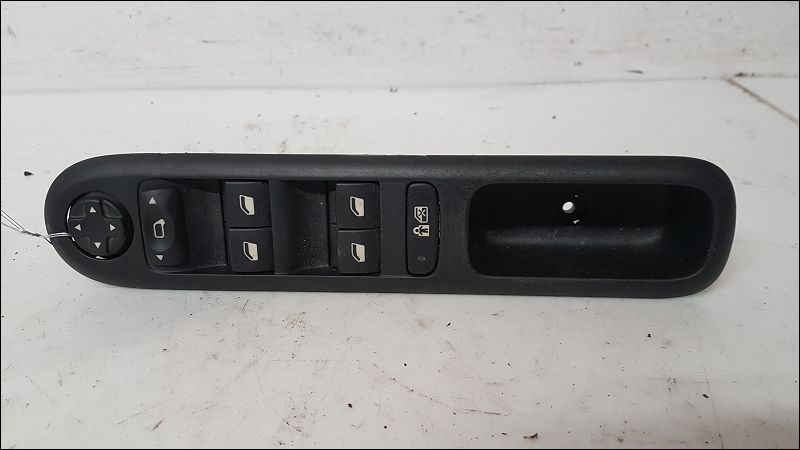PEUGEOT-COMMANDE LEVE-GLACE PORTE AVG