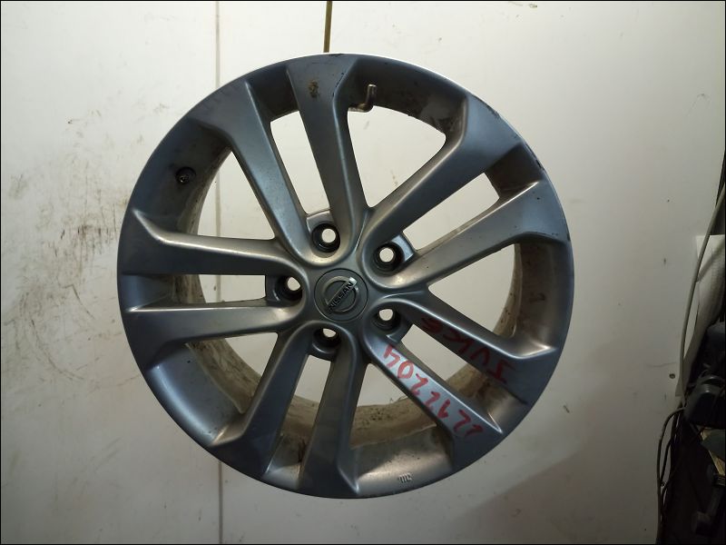 NISSAN-JANTE ALUMINIUM 4