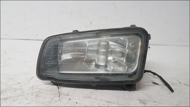 FORD-PHARE ANTIBROUILLARD AVG