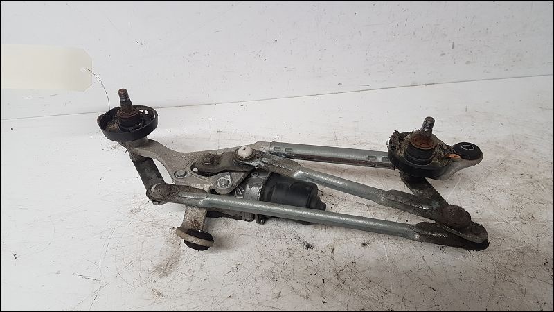 NISSAN-MOTEUR ESSUIE-GLACE AV