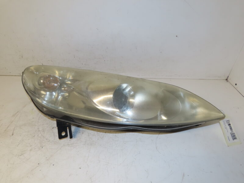PEUGEOT-PHARE D