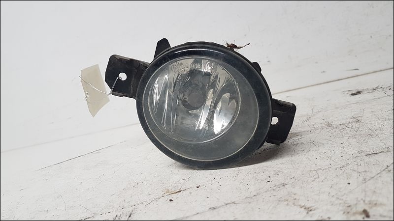 NISSAN-PHARE ANTIBROUILLARD AVD