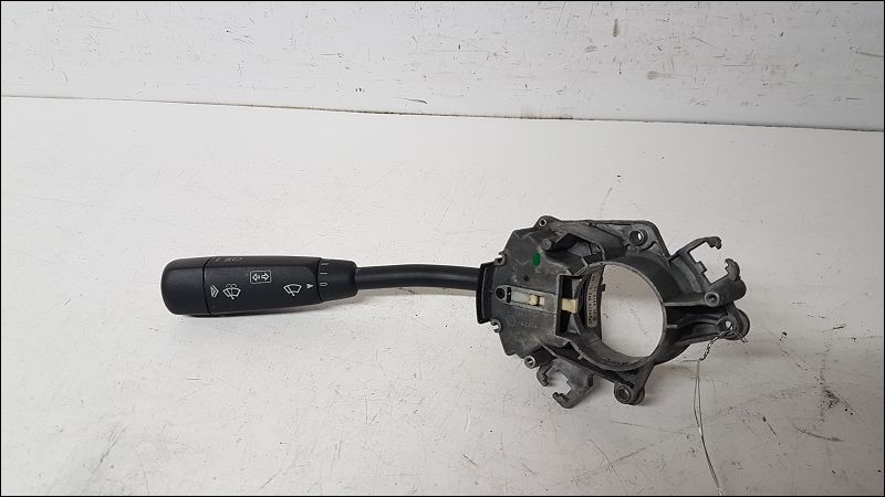 MERCEDES-COMMANDE CLIGNOTANT