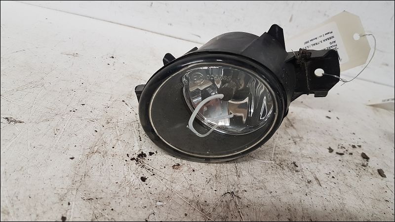 NISSAN-PHARE ANTIBROUILLARD AVG