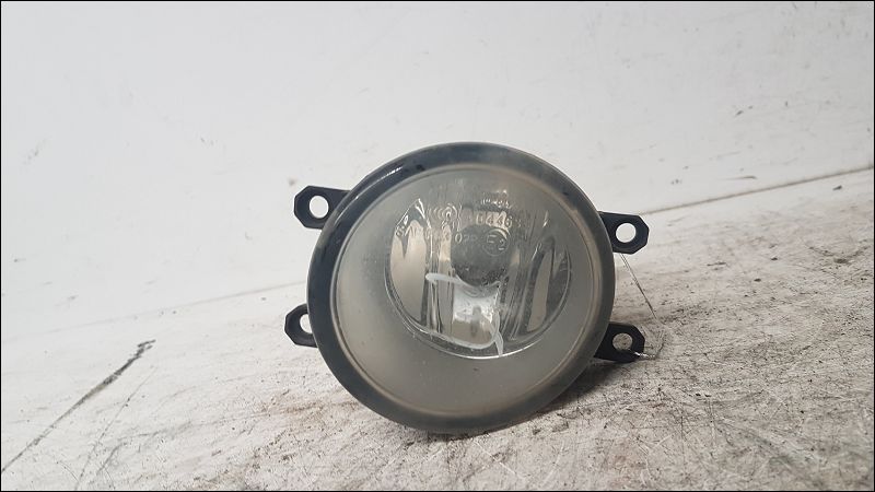 TOYOTA-PHARE ANTIBROUILLARD AVG