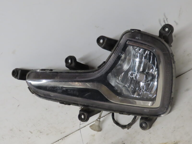 HYUNDAI-PHARE ANTIBROUILLARD AVG
