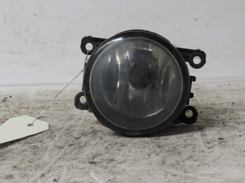 DACIA-PHARE ANTIBROUILLARD AVG