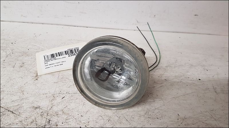 FIAT-PHARE ANTIBROUILLARD AVD