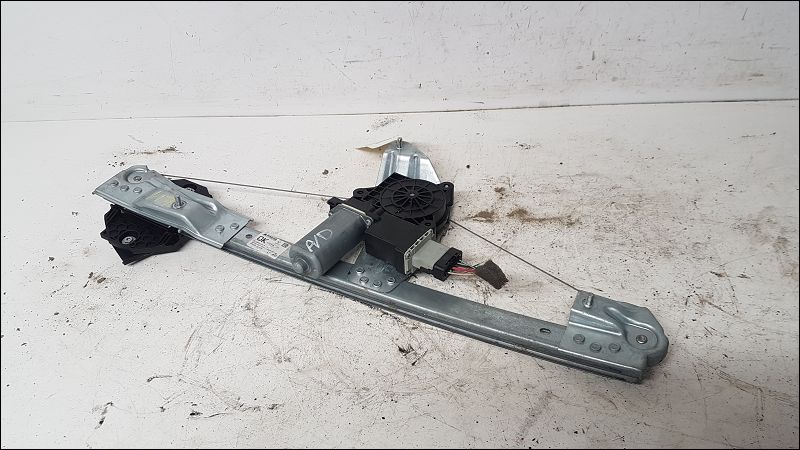 DACIA-MECANISME+MOTEUR LEVE-GLACE AVG