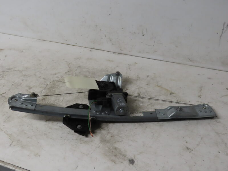 DACIA-MECANISME+MOTEUR LEVE-GLACE AVD