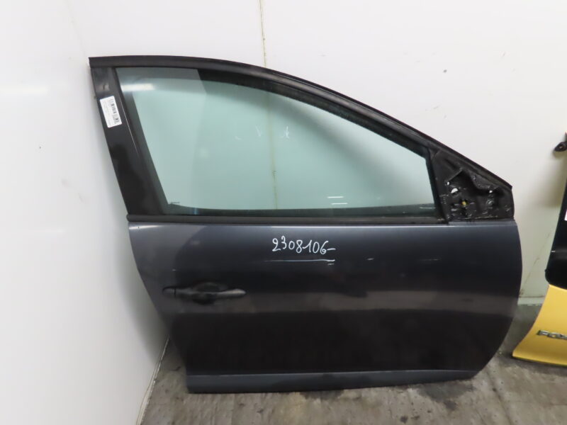 RENAULT-PORTE AVD