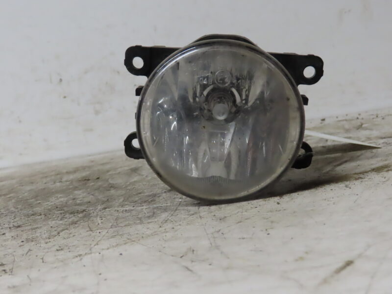 DACIA-PHARE ANTIBROUILLARD AVG