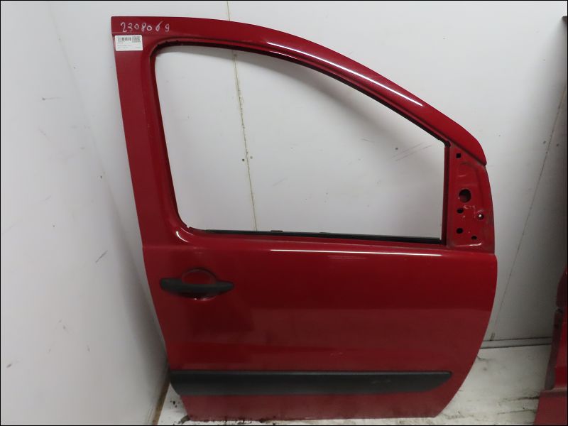 PEUGEOT-PORTE AVD