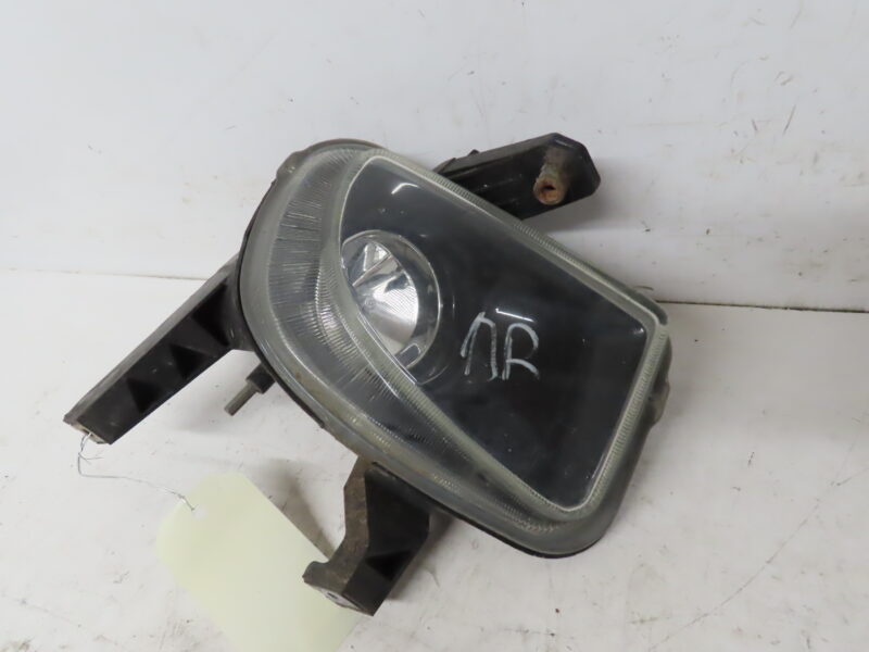 FIAT-PHARE ANTIBROUILLARD AVD