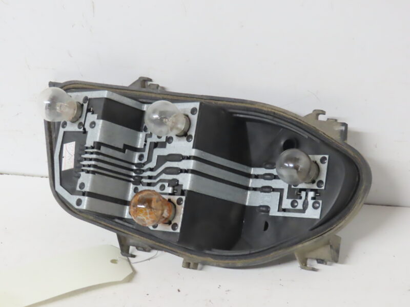 RENAULT-PLATINE FEU ARD