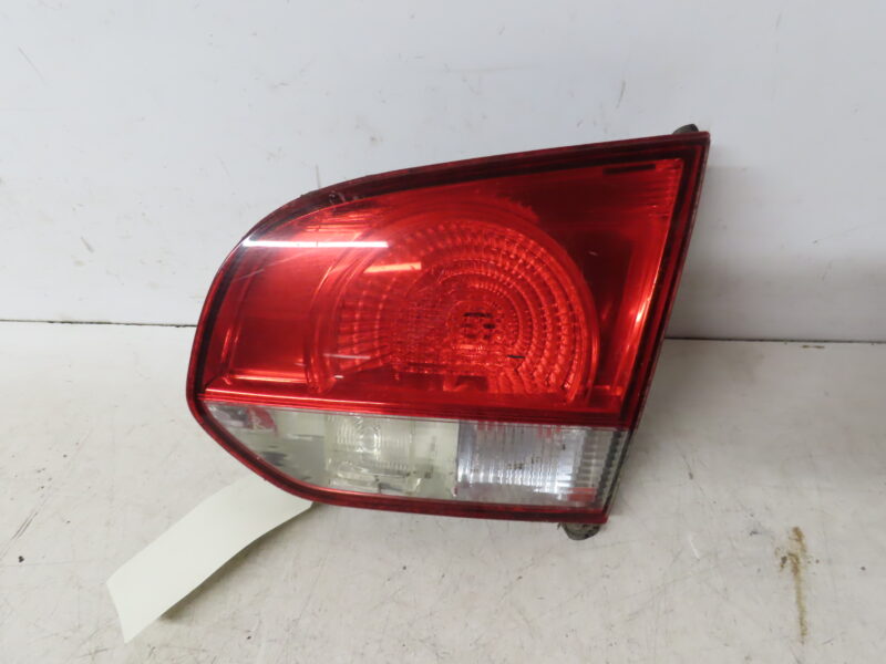 VOLKSWAGEN-FEU AR INT D