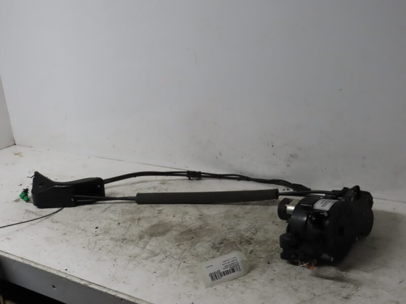 PEUGEOT-MOTEUR ELECT PORTE COULISSANTE DROIT