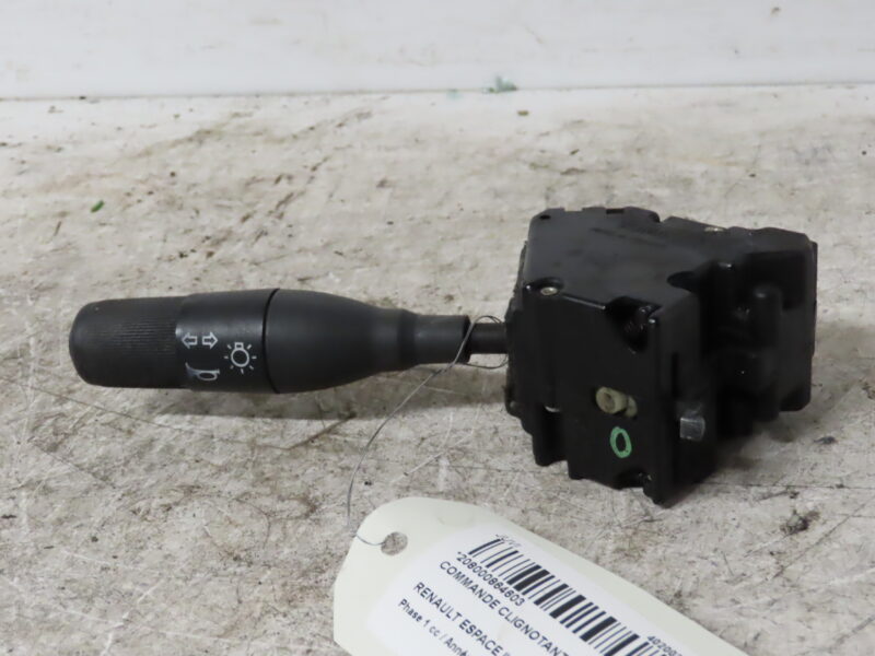 RENAULT-COMMANDE CLIGNOTANT