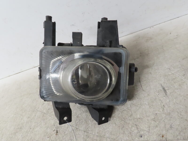 OPEL-PHARE ANTIBROUILLARD AVG