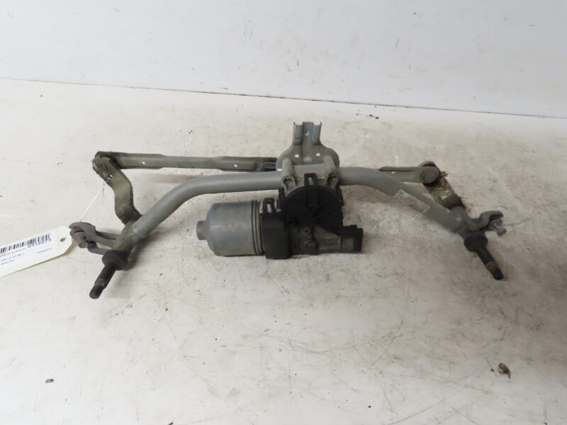 PEUGEOT-MOTEUR ESSUIE-GLACE AV