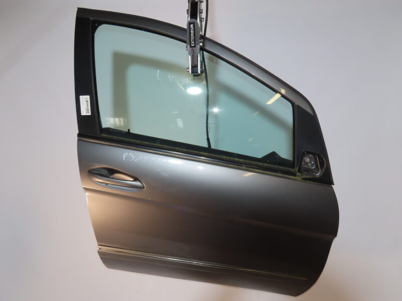 MERCEDES-PORTE AVD