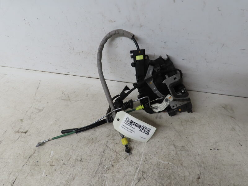 MERCEDES-SERRURE PORTE AVG
