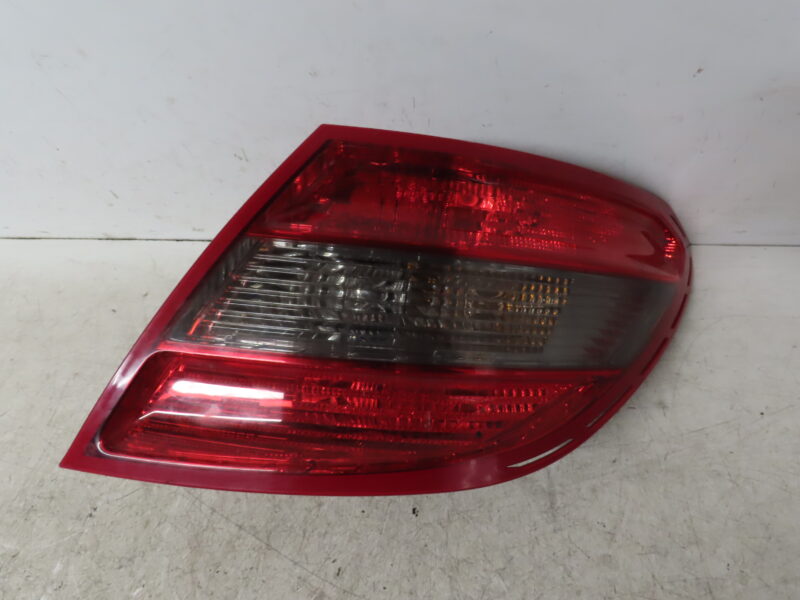 MERCEDES-FEU ARD