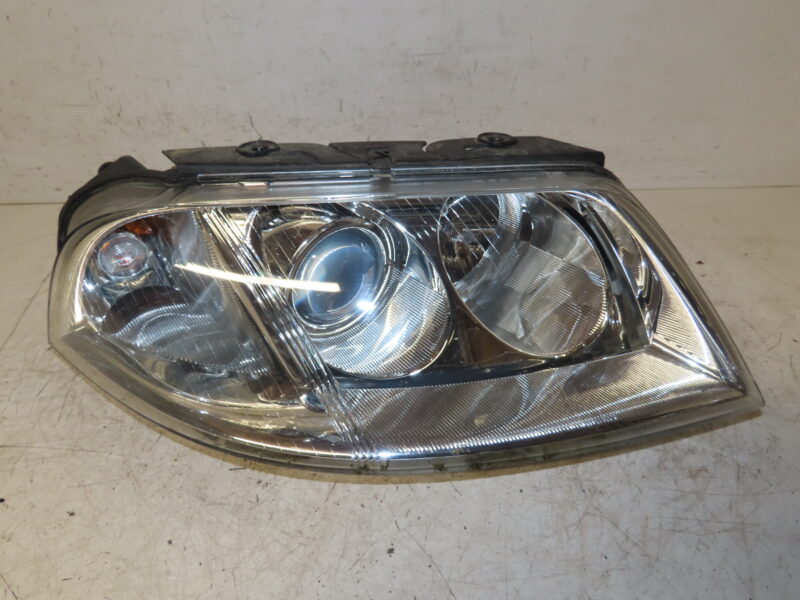 VOLKSWAGEN-PHARE D